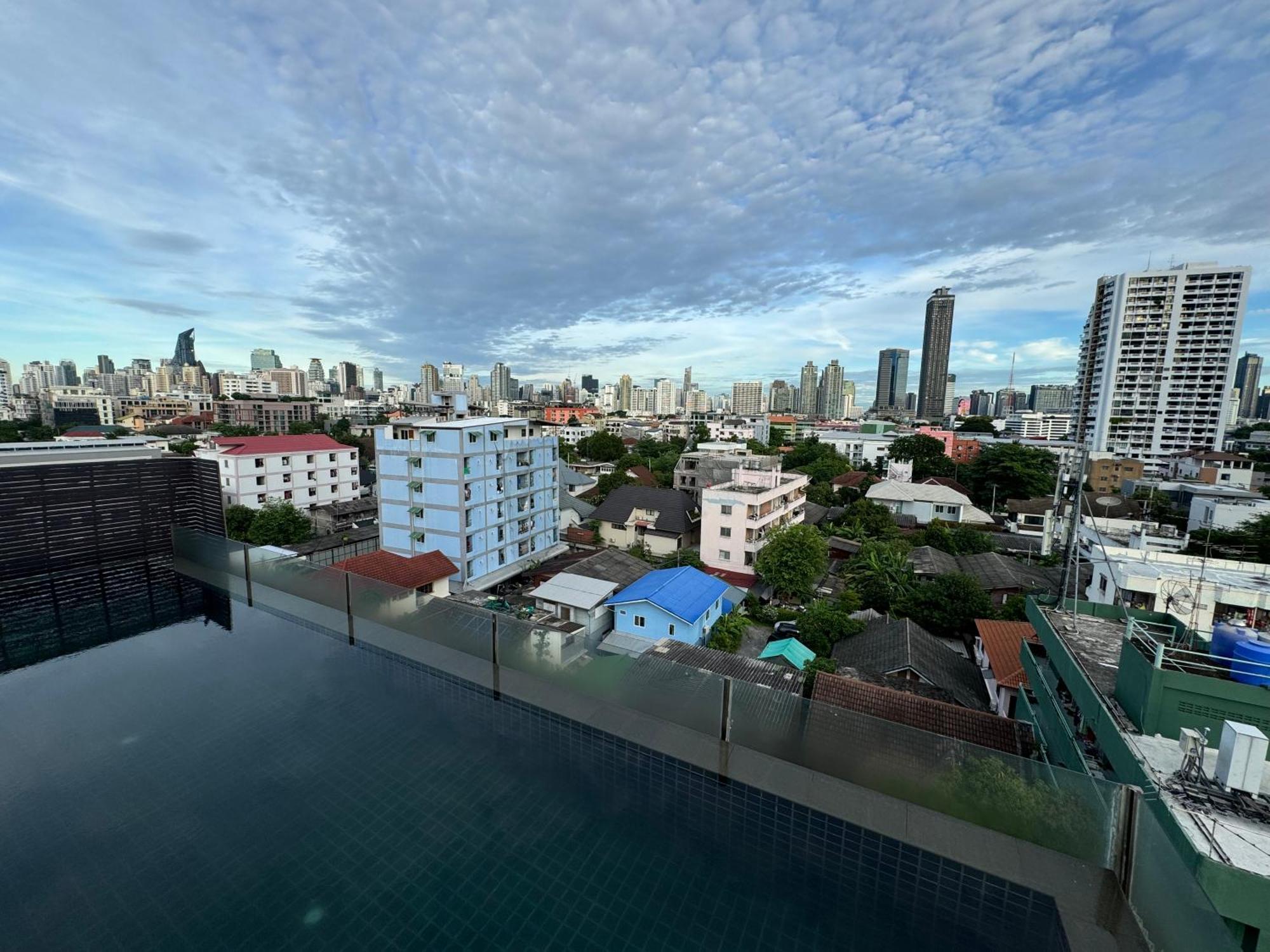 W8 Condo, Luxe 2 Bedroom Private Floor, Best Hip Central Bangkok Area, 5 Mins From Thonglo Bts Station Exterior foto