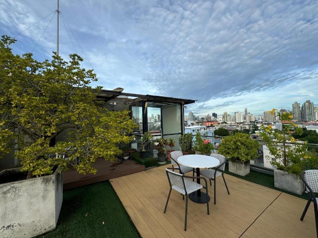 W8 Condo, Luxe 2 Bedroom Private Floor, Best Hip Central Bangkok Area, 5 Mins From Thonglo Bts Station Exterior foto